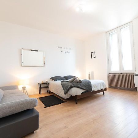ג'יבור Aux Portes De Lyon Tout Confort Emplacement Ideale Netflix מראה חיצוני תמונה
