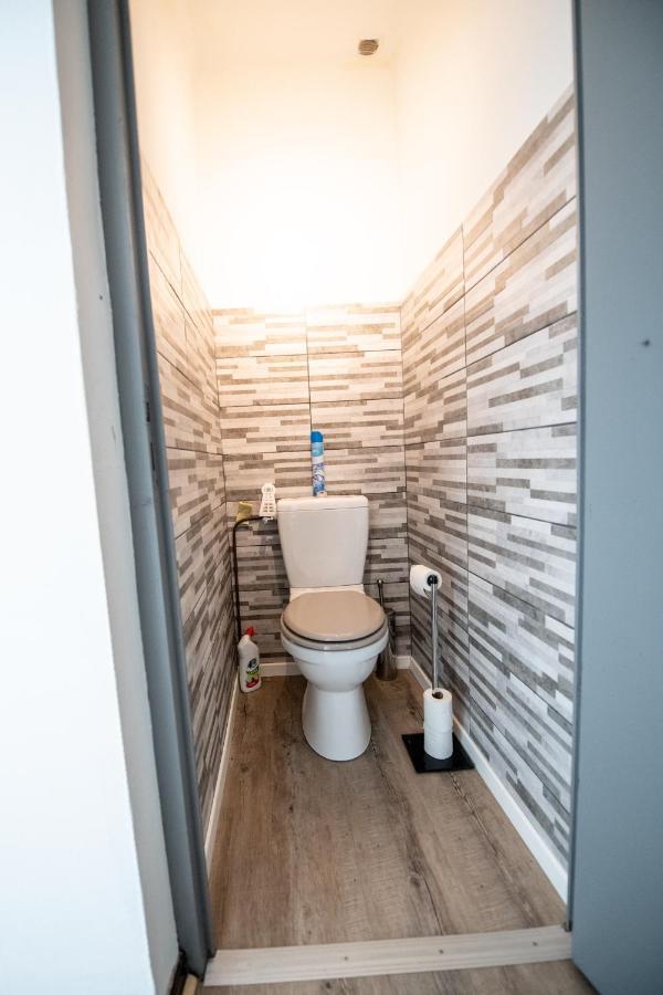 ג'יבור Aux Portes De Lyon Tout Confort Emplacement Ideale Netflix מראה חיצוני תמונה